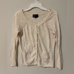 American Eagle creme colored cardigan